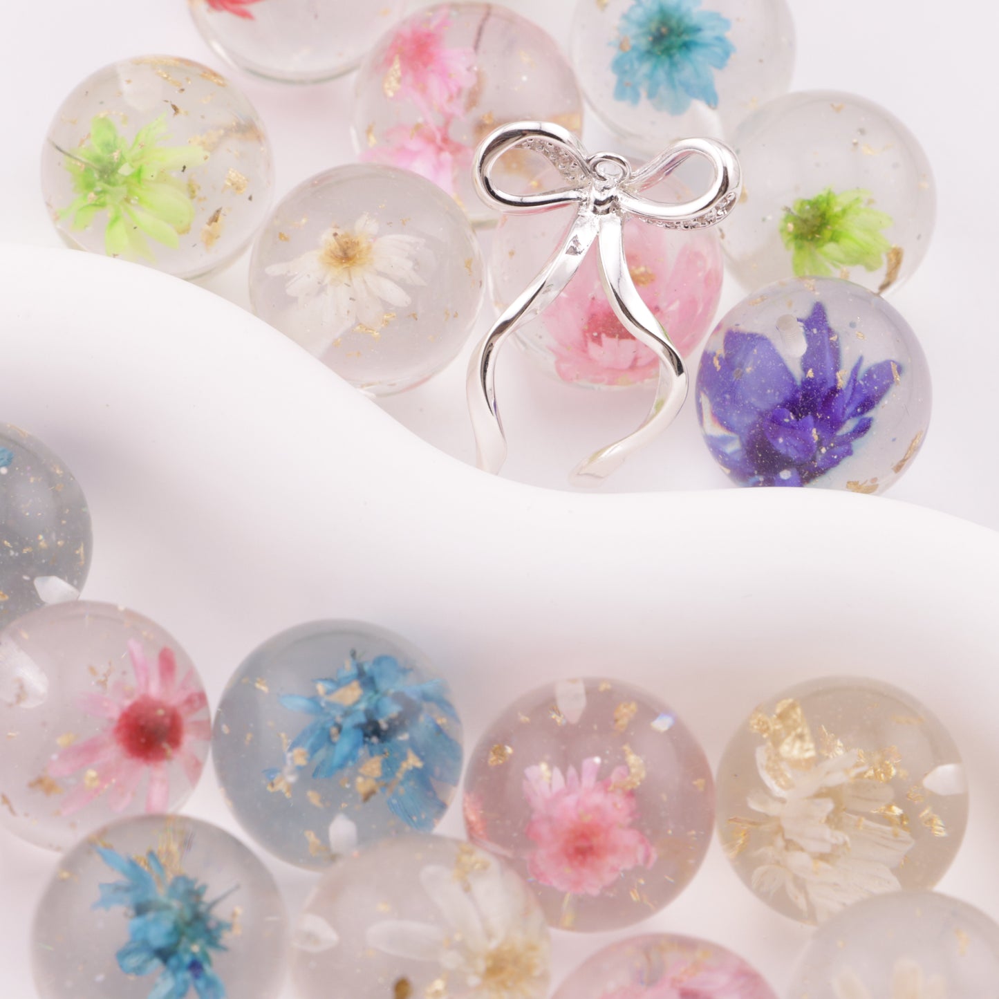FS6145- 16mm Dried Flower Half Hole Beads Dry Flower Hanging Hole Beads