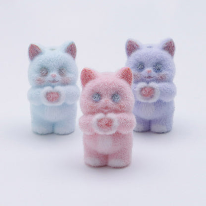 FS5209- Cat Holding A Loving Heart Flocked Three-Dimensional Beads