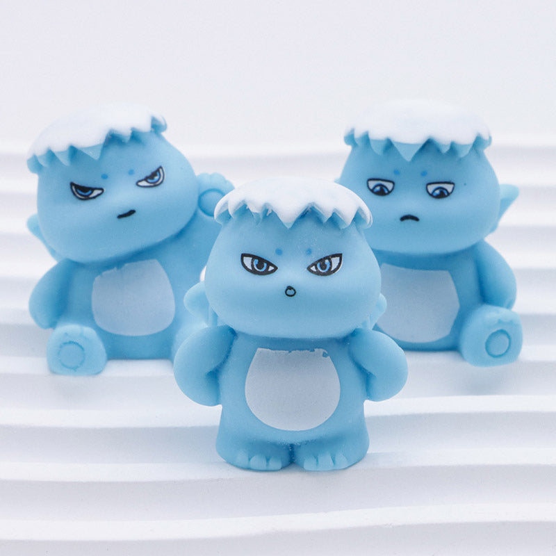 FS4887- Three - Dimensional Mini Snow - Topped Milk Dragon Pen Toppers