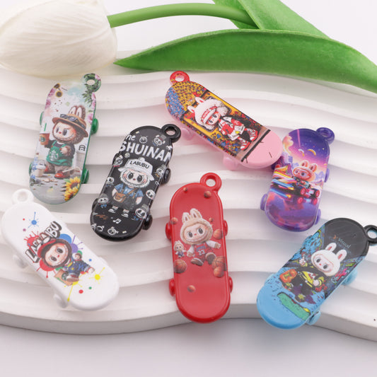 FS6287- Labubu Skateboard Pendant