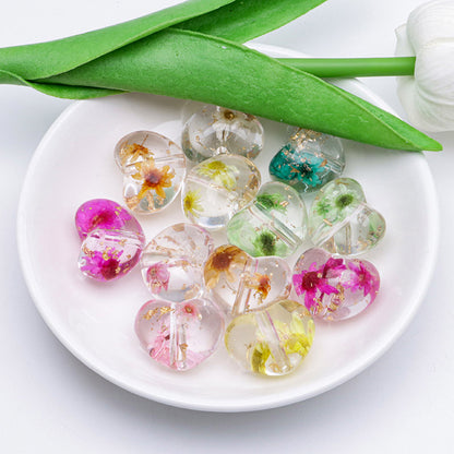 FS4262- Loving - Heart Dried - Flower Resin Beads 20mm