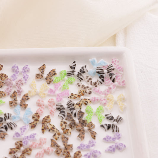 FS6400- Leopard Print Bowknot Nail Stickers