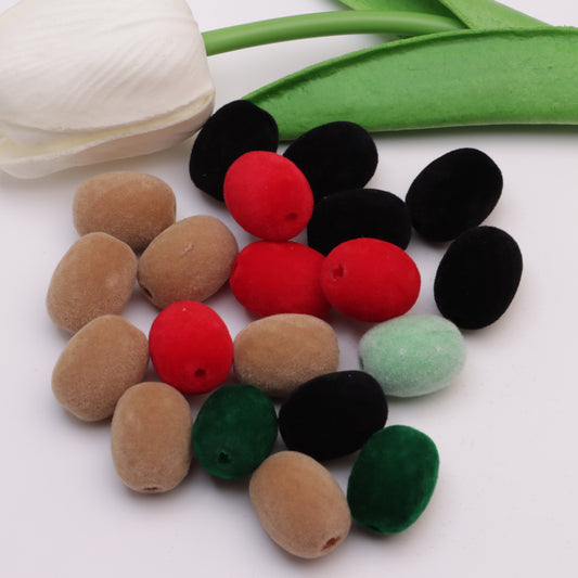 FS0052- 19mm Velvet Oval Beads