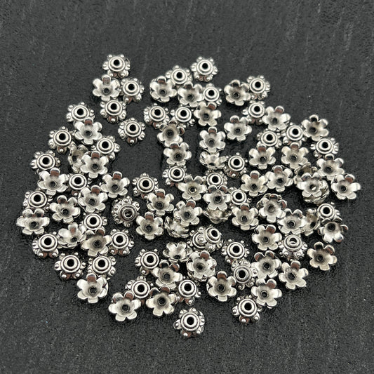 FS2337- 7mm Flower Spacer Bead Gaskets