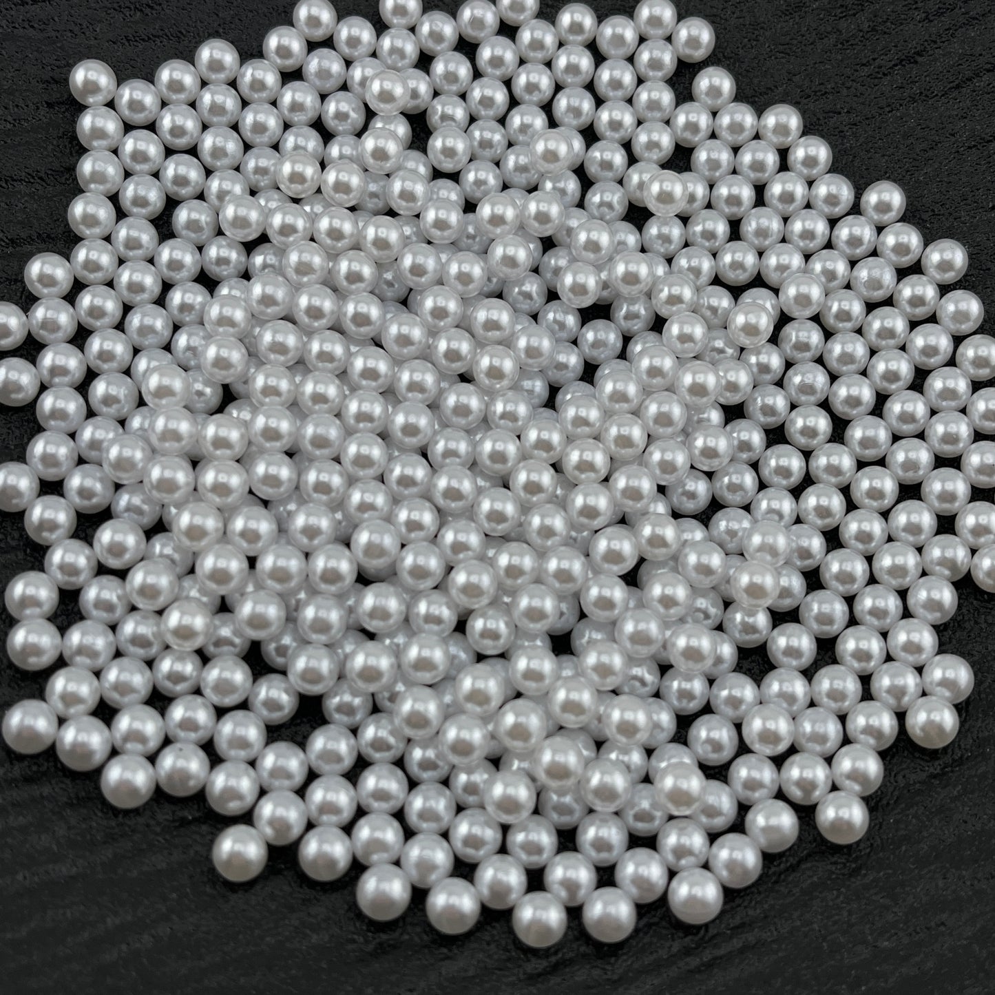 FS2343- 5mm Non-Pierced Pearls