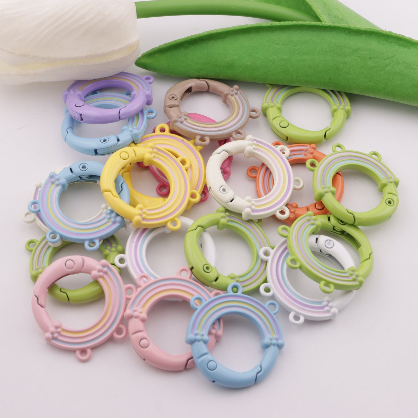 FS5167- Rainbow Keychain