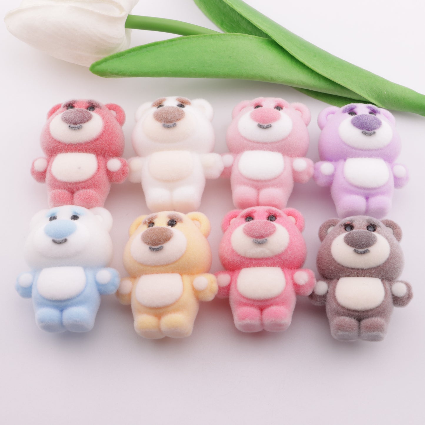 FS5582- 3.3×4 Cm Flocked Strawberry Bear Ornament