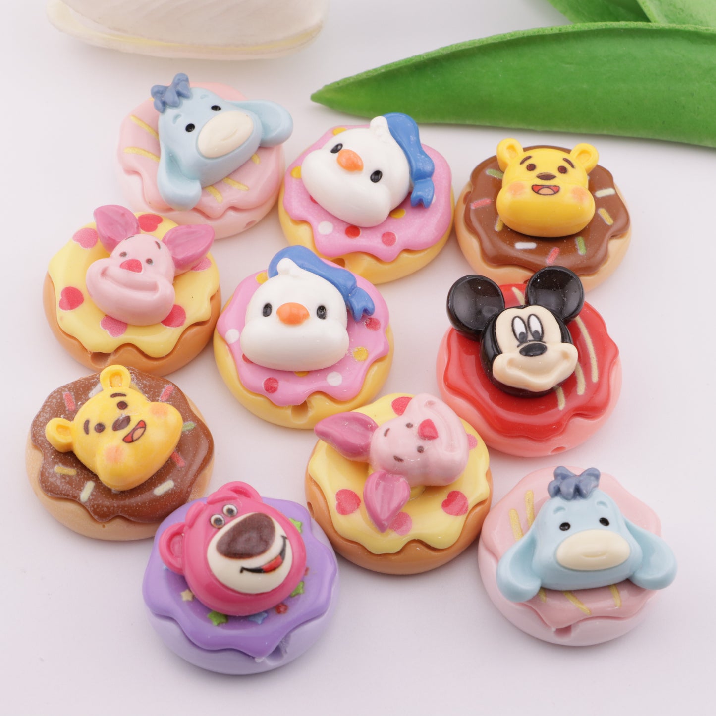 FS4225- Hamburg Disney Resin Beads