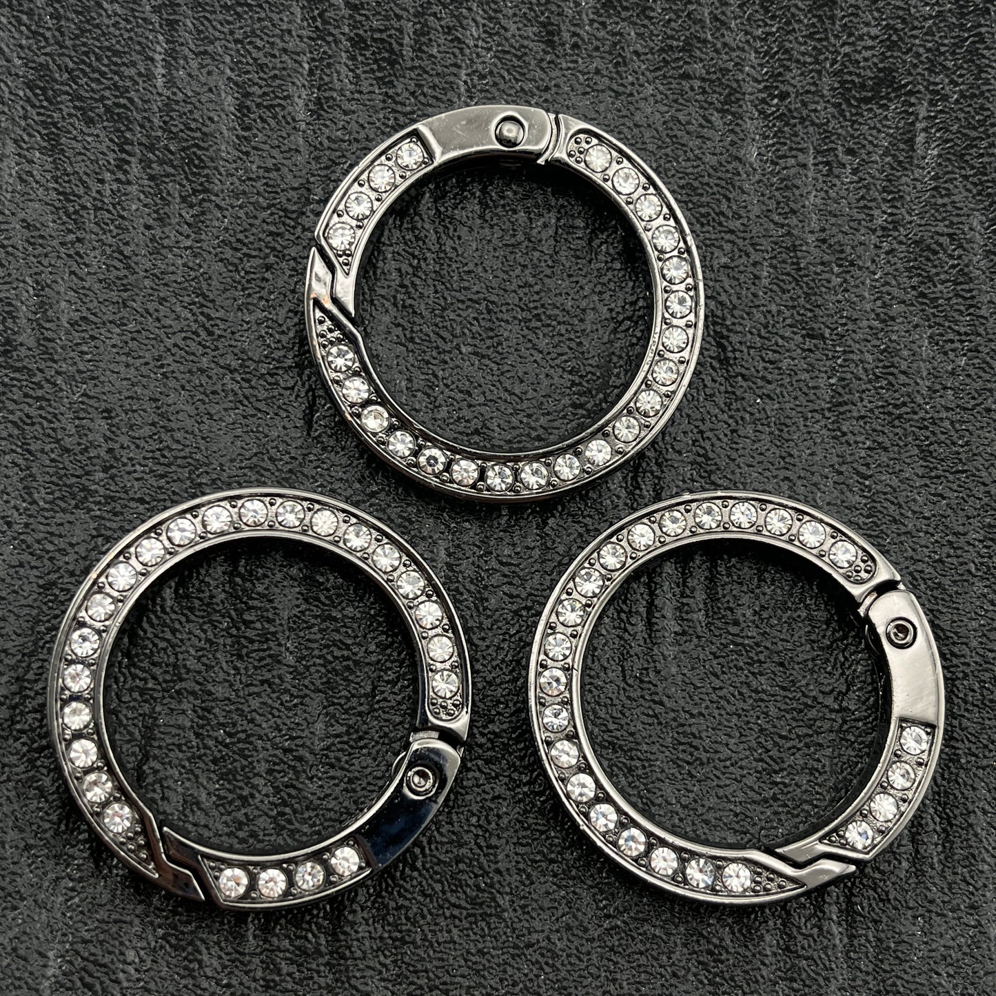 FS2114- 35MM Round Diamonds Keyring