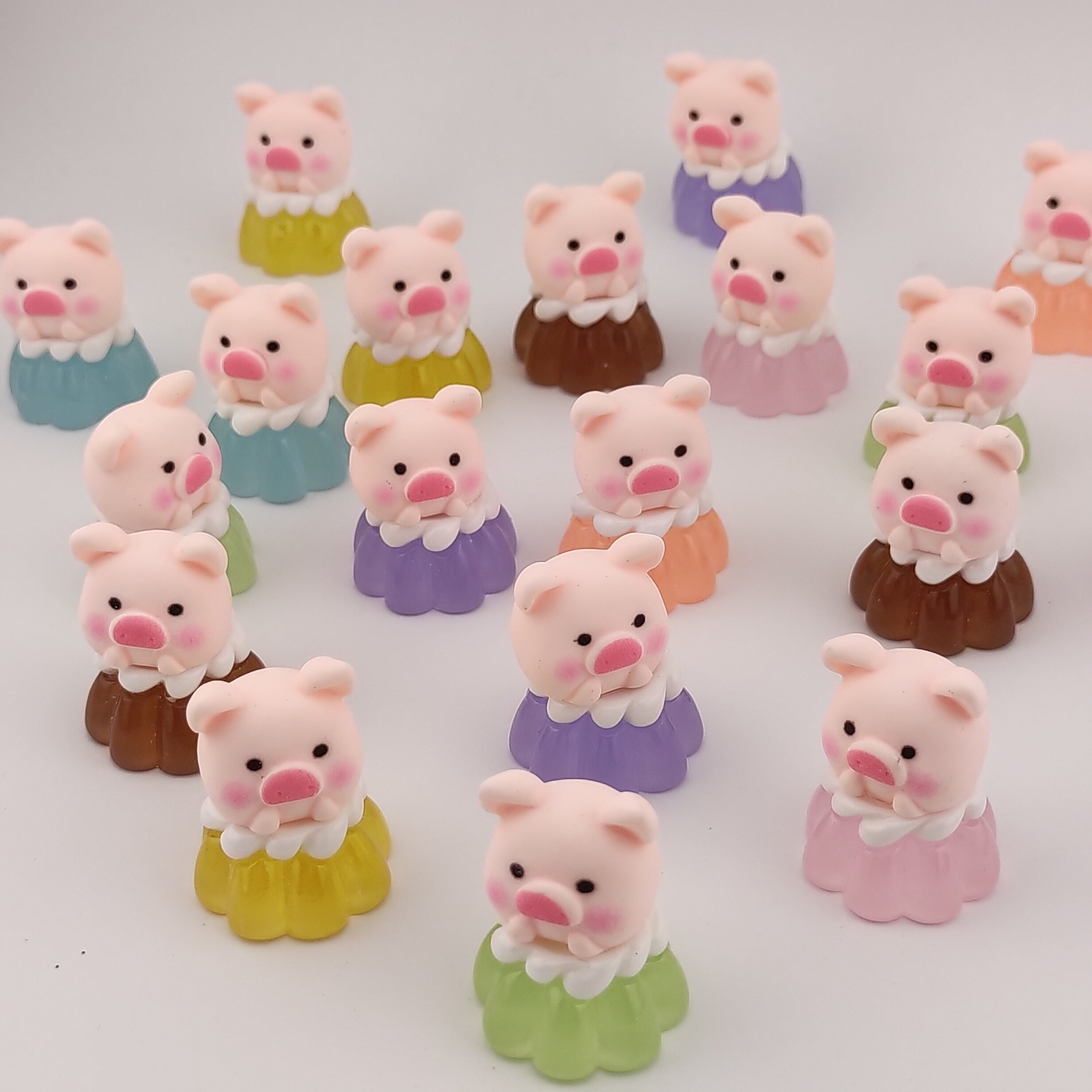 18MM Wear Mixed Color Glowing Pig Resin Pen Topper