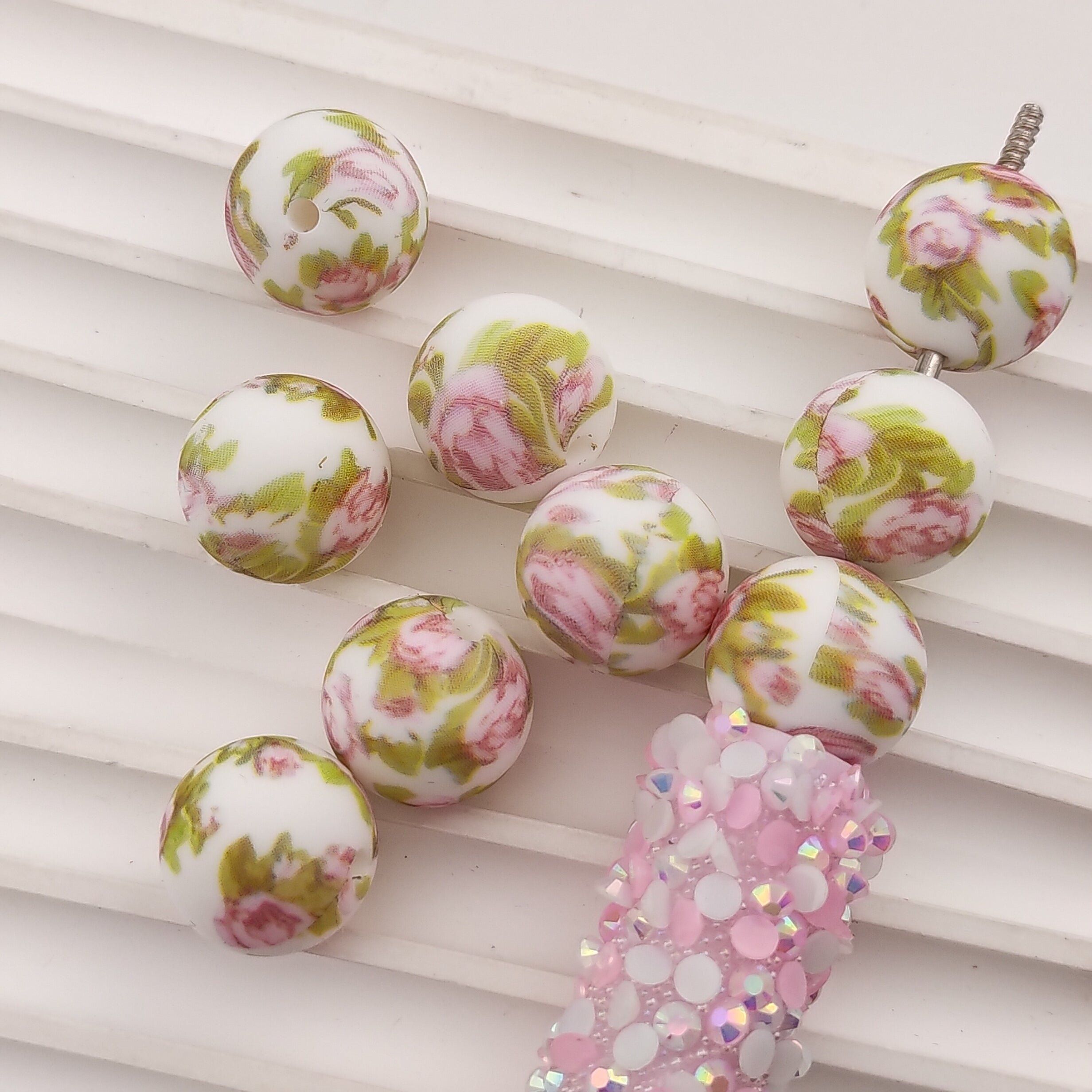 15MM Round White Base Light Pink Flower And Green Leaf Printed Beads Fit For Beadable Pens