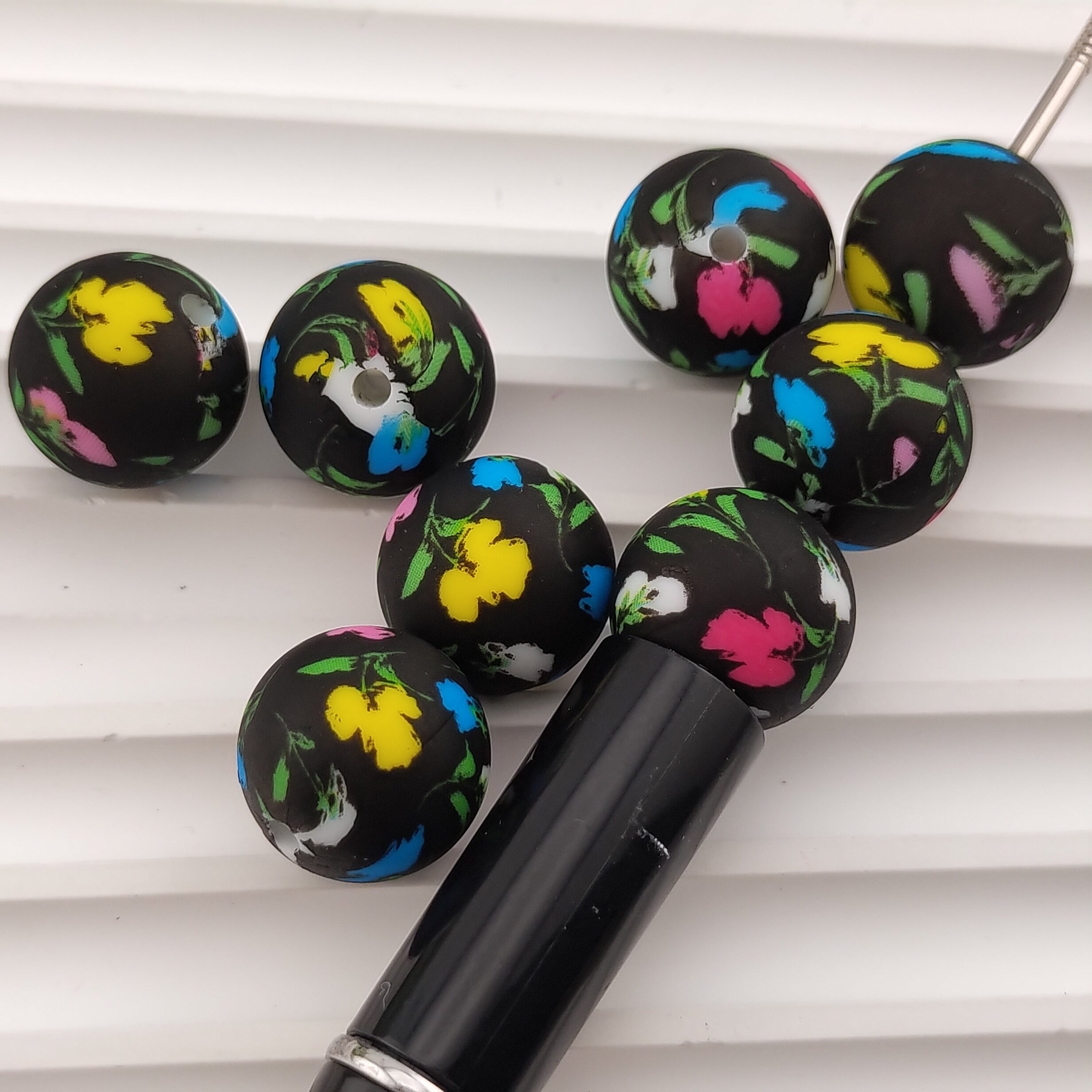 15MM Round Black Base Multicolor Flower Printed Silicone Beads Fit For Beadable Pens