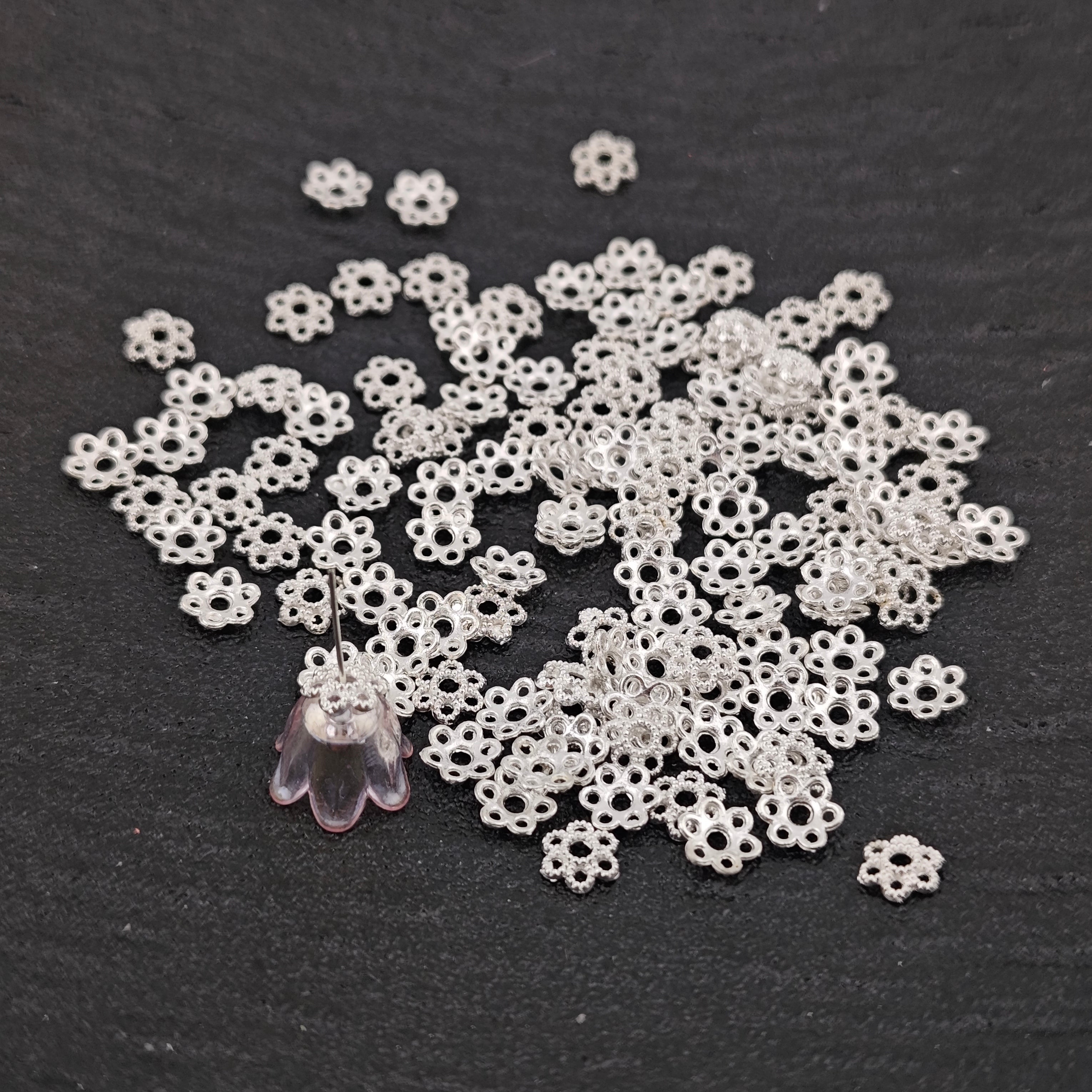 FS2013- 6mm Metal nimi Flower spacer