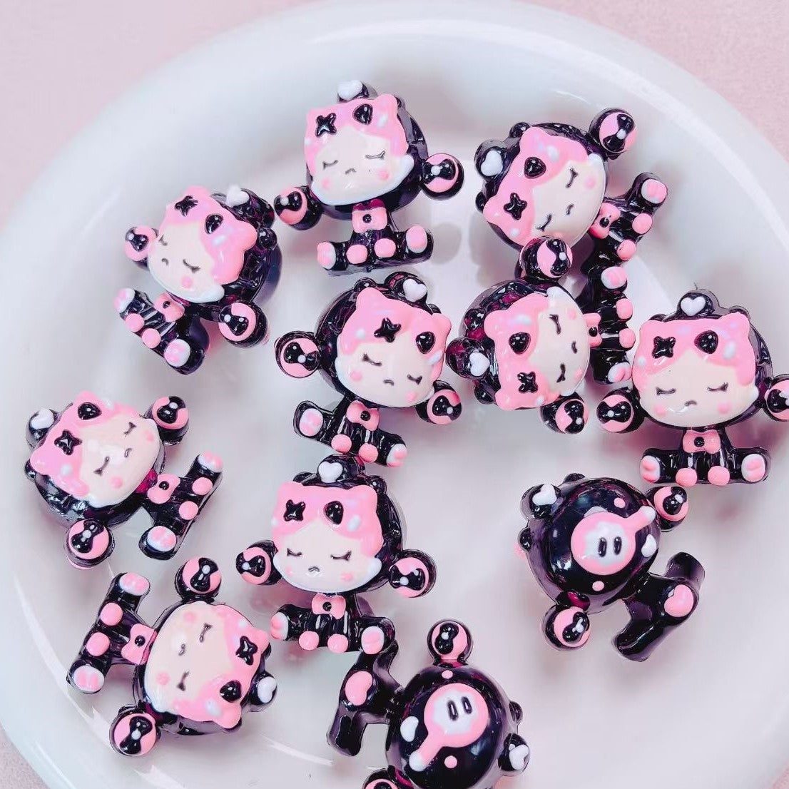 FS4808- 28*30mm Sp Hand Painted Hand - Painted Beads