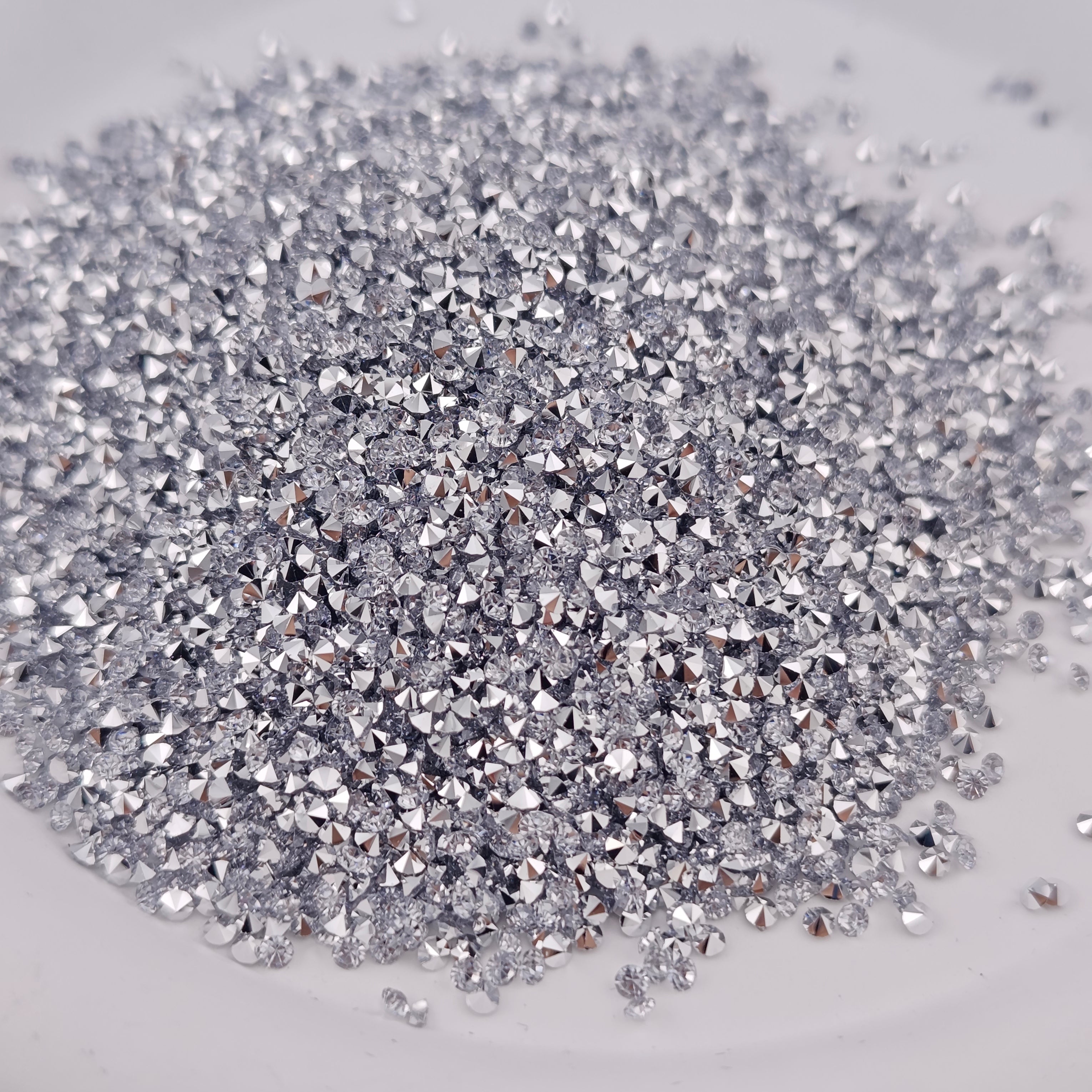 FS2097- 2mm Silver bottom Diamonds Sugar